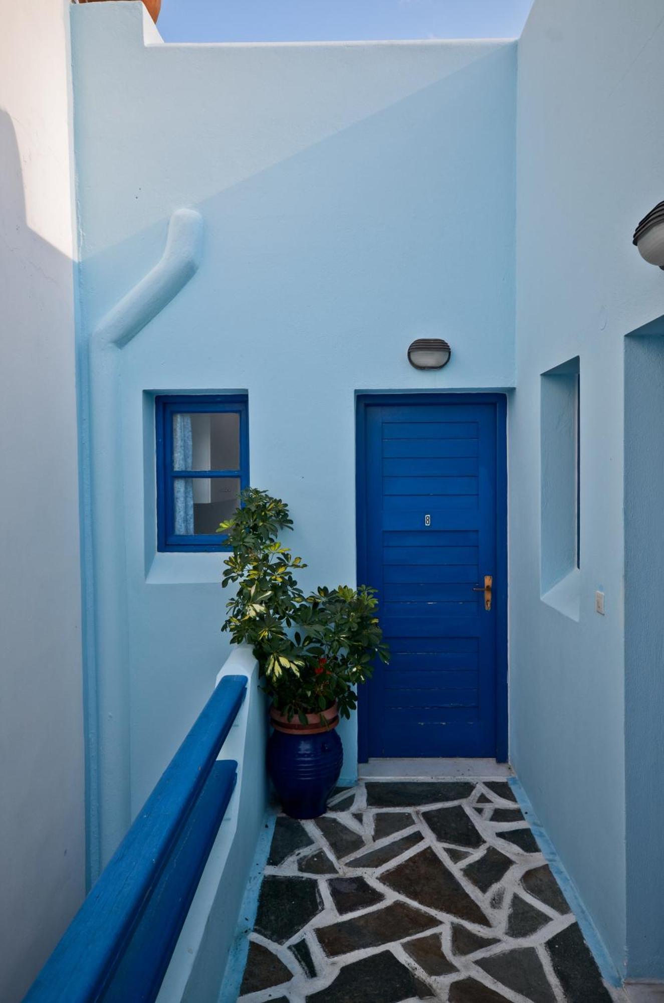 Galazia Studios Naxos City Екстер'єр фото