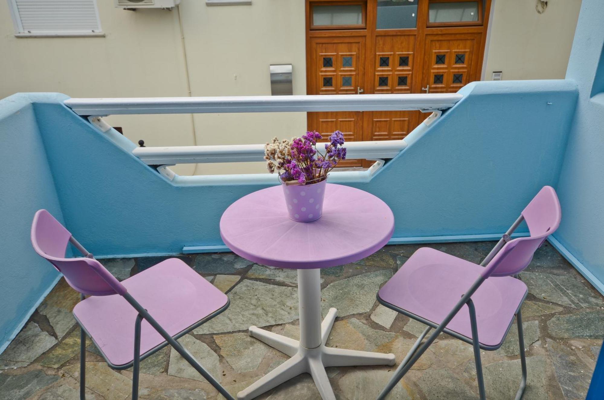 Galazia Studios Naxos City Екстер'єр фото